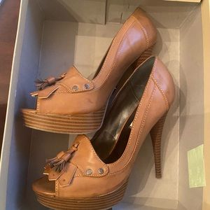 Women’s Simply Vera Wang heels